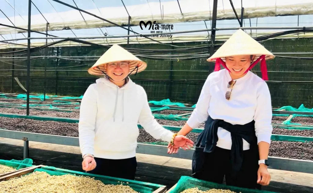Mía and More founders visited the Mia & More farm.